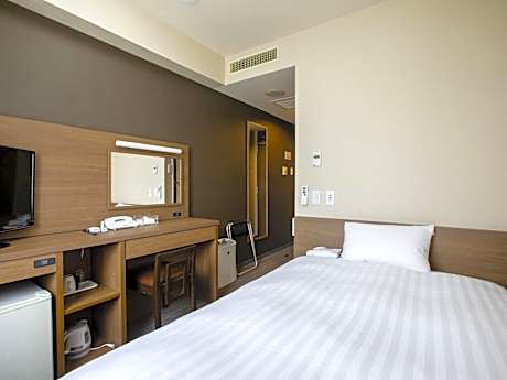 Single Room - Non-Smoking