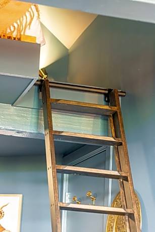 Studio with Garden View