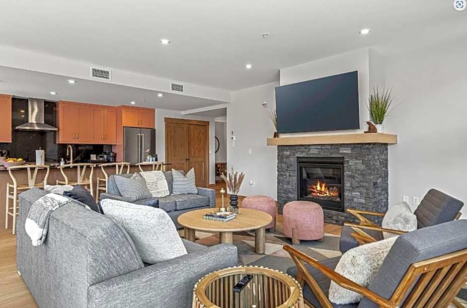 Rundle Lux Villa at Timberstone