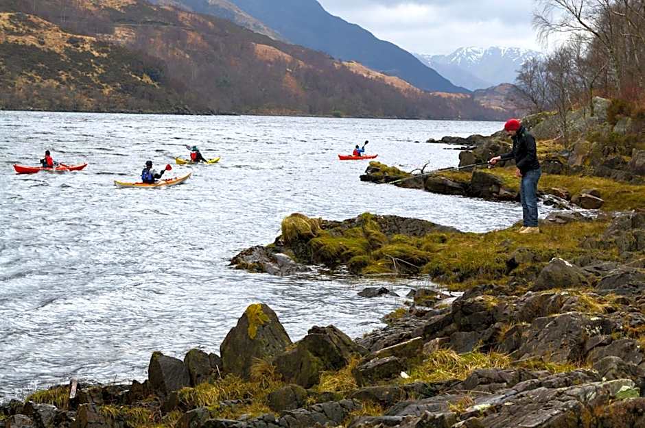MacDonald Hotel & Cabins
