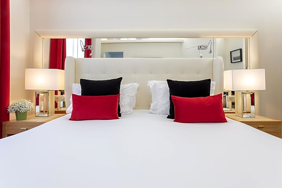 Hotel Camille Paris, Tapestry Collection by Hilton