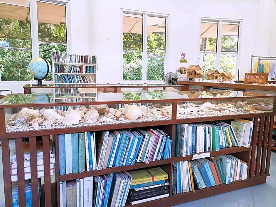 Mirisbiris Garden and Nature Center