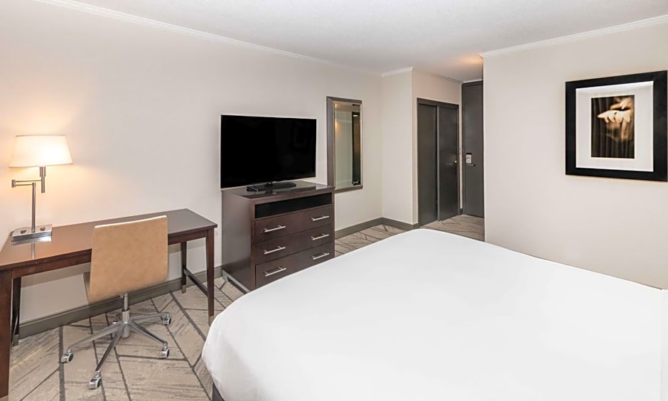 DoubleTree by Hilton Newark Penn Station, NJ