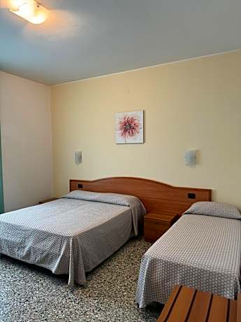 Large Single Room