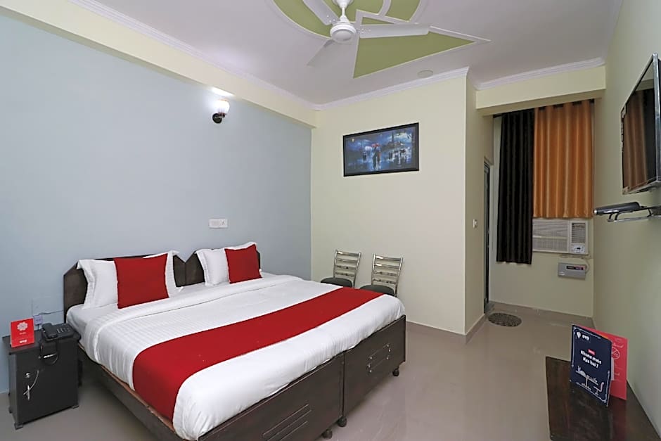 Oyo 10045 Hotel Pearl Residency – Delhi, IN