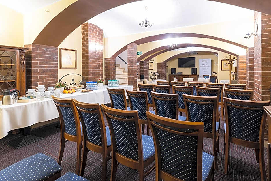 Hotel Diamond w Białym Dworku