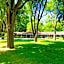 Elk Rapids Lakeshore Inn
