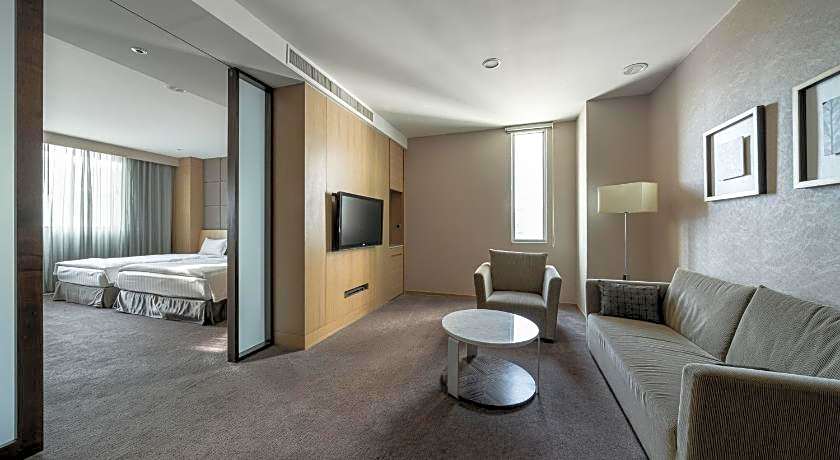 Taipung Suites Hotel