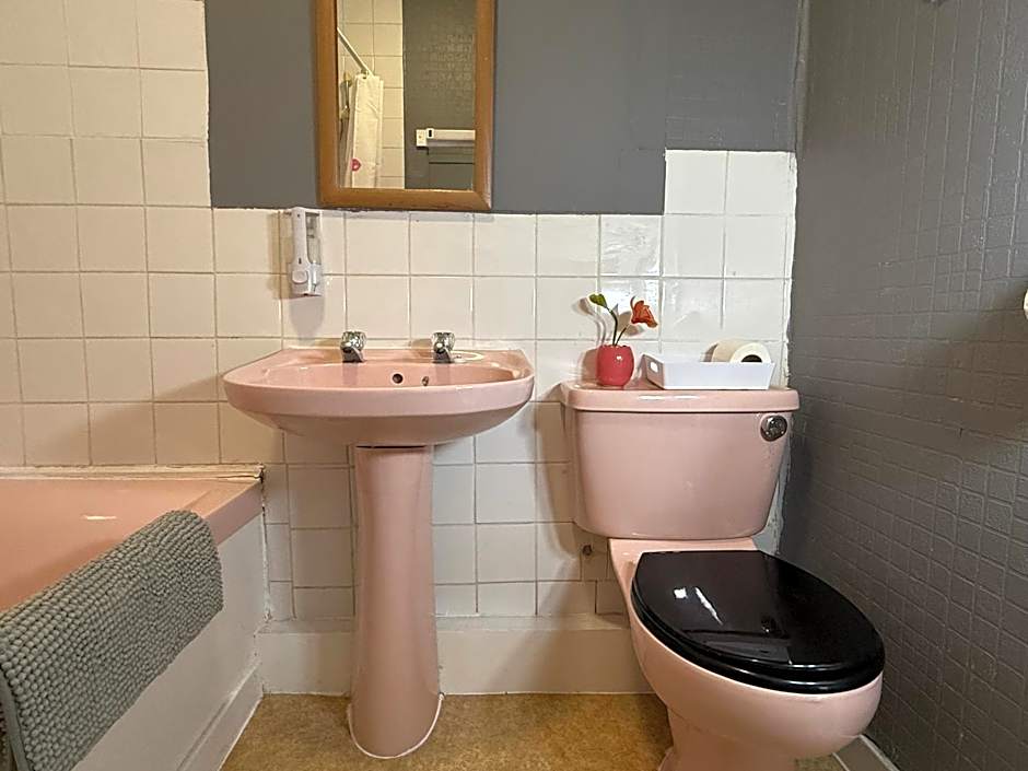 Modern Rooms with SELF Check-In The Castle, Coldstream