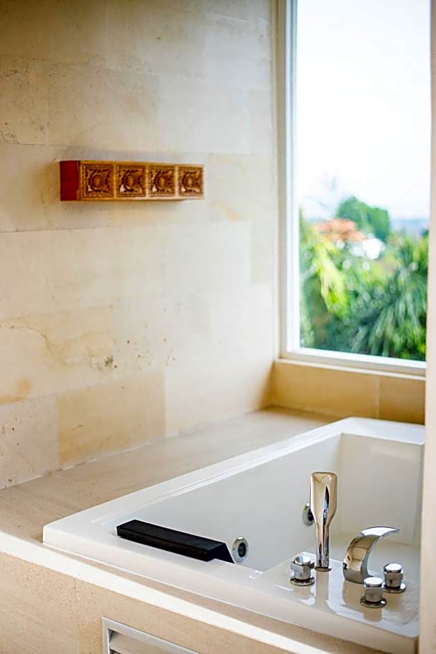 Taman Prakerti Bhuana Hotel