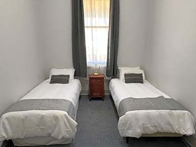 Photo 1 of 1 of 2 Beds