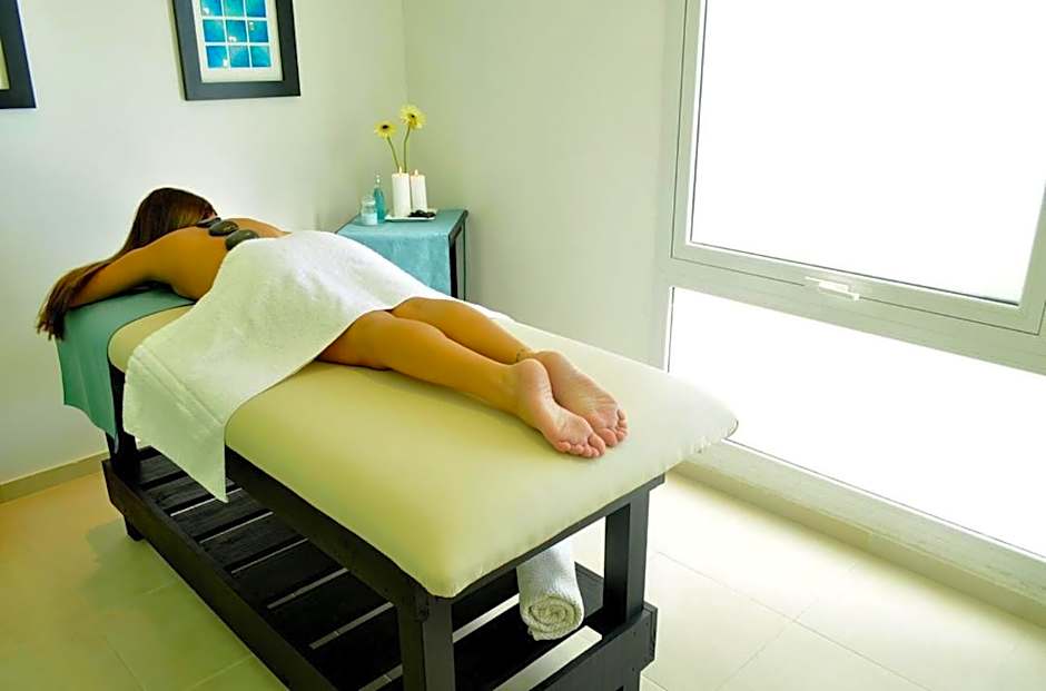 Howard Johnson Piedras Moras