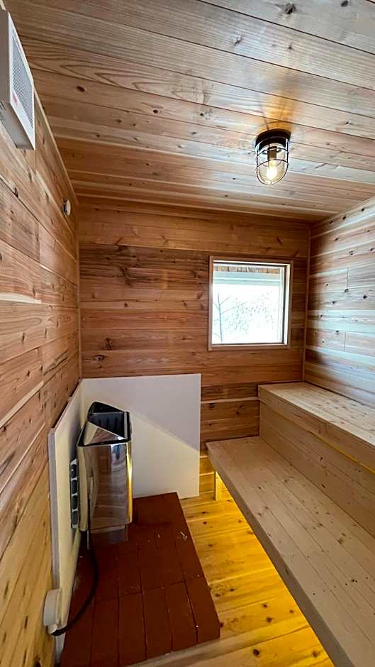 LAKE TOYA Great view log cabin