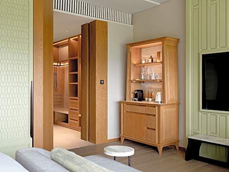 Club Suite 1 King, High floor, Park View, Club Access