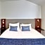 Garden Court Suites & Apartments
