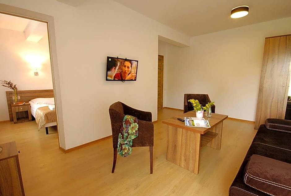 Dom na Skale - Apartamenty w Bieszczadach nad Soliną
