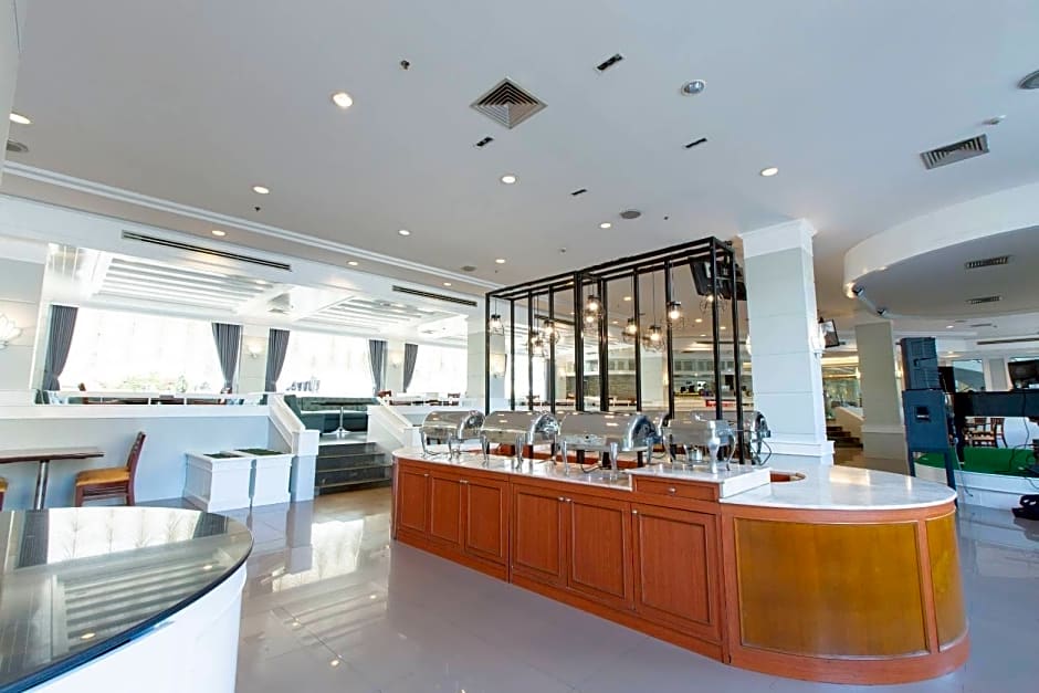 Green World Palace Hotel