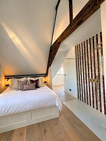 Augusto a beautifully restored historic townhouse in the heart of Bruges