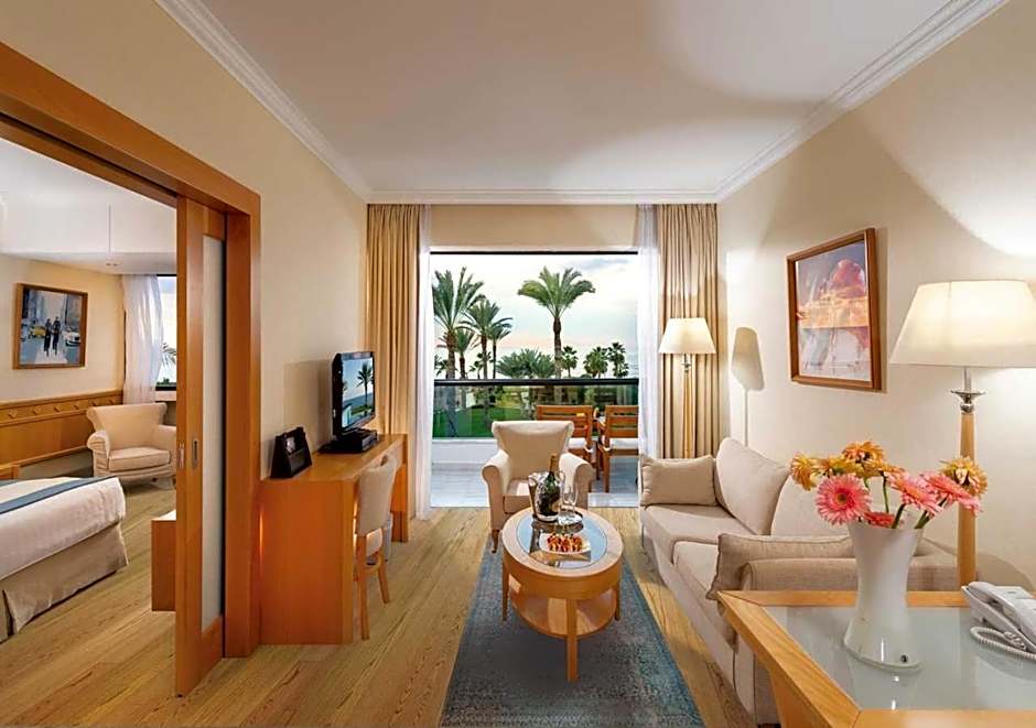 Constantinou Bros Asimina Suites Hotel