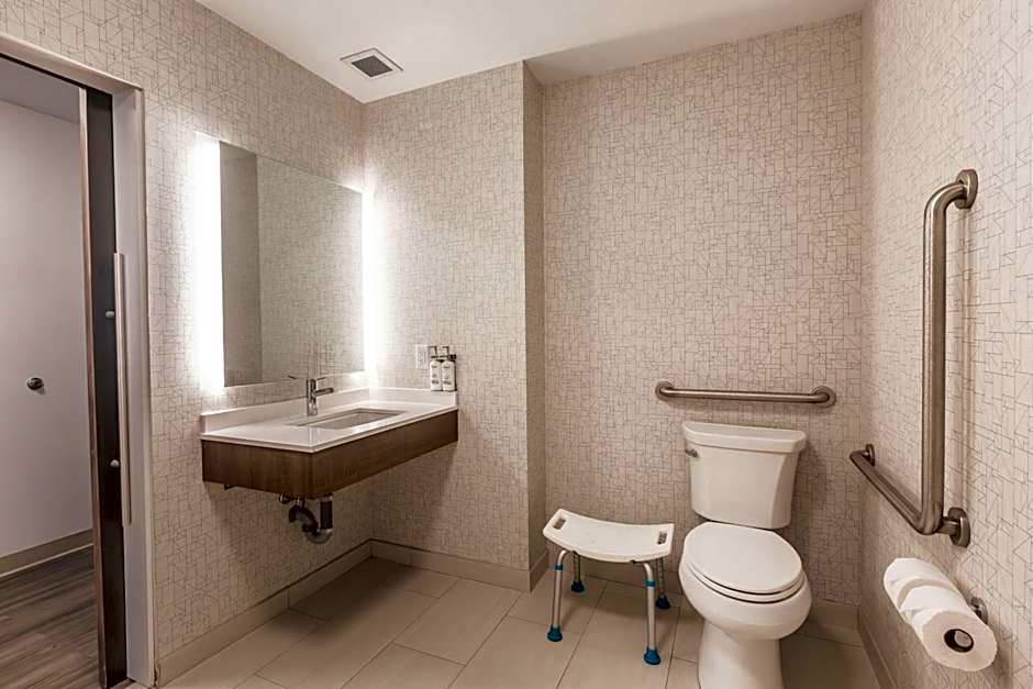 Holiday Inn Express & Suites Welland By IHG