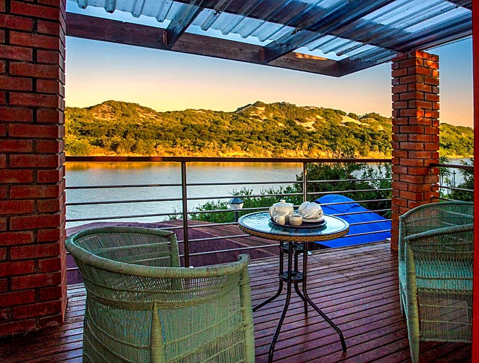 Dungbeetle River Lodge