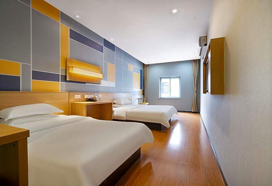 7Days Inn Chongqing Wulong City Square