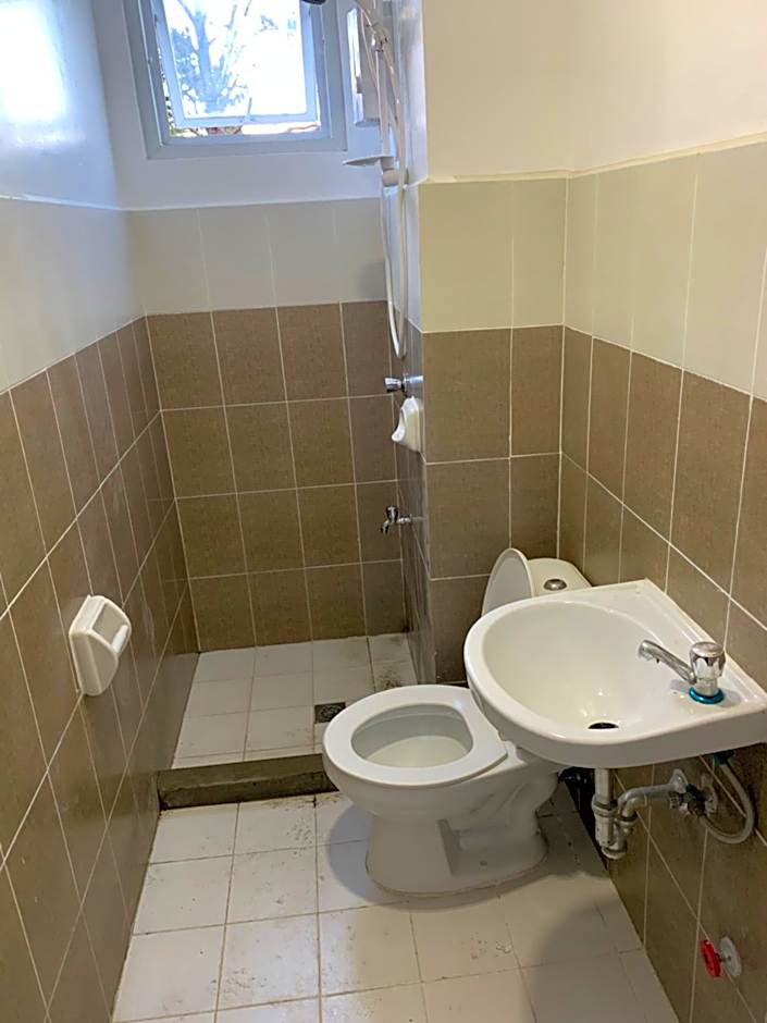 LUQUEY condo unit rental