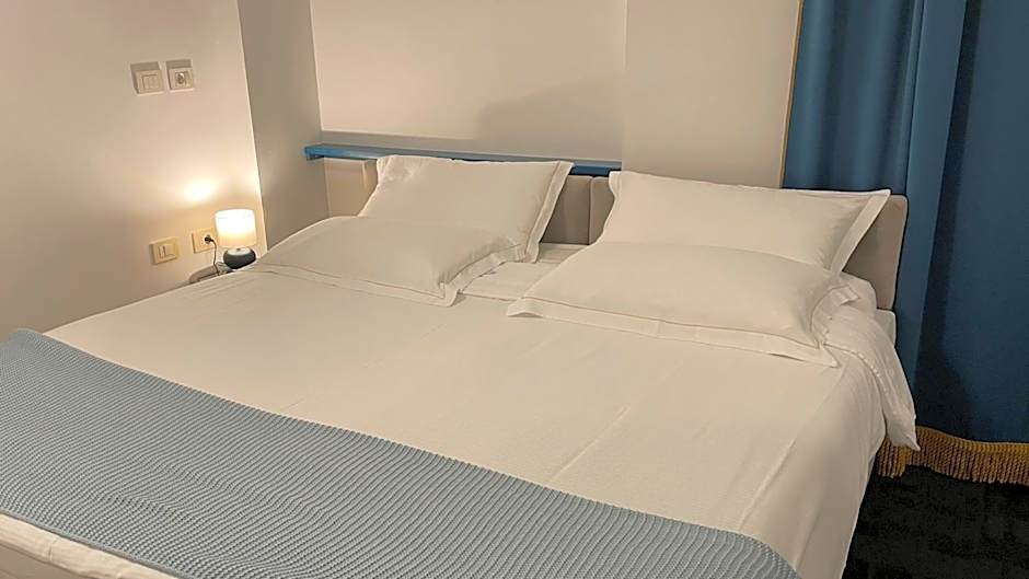 MADONCA ROOMS & RESTAURANT