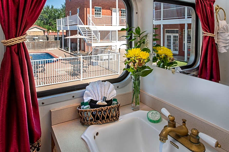 Woodrow House Bed & Breakfast
