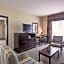 La Quinta Inn & Suites by Wyndham DFW Airport West - Euless