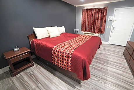 King Room - Non-Smoking