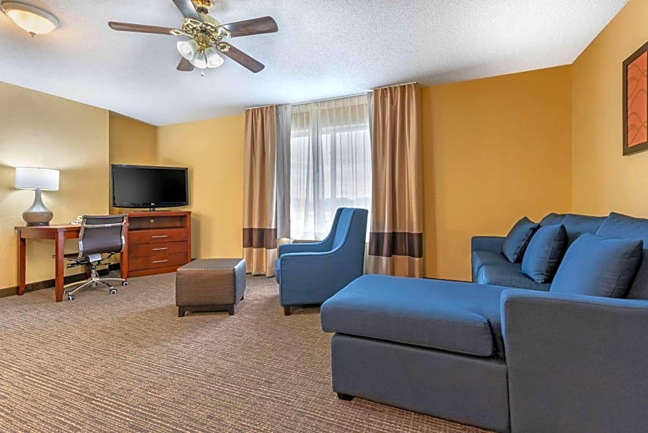 Comfort Suites Findlay