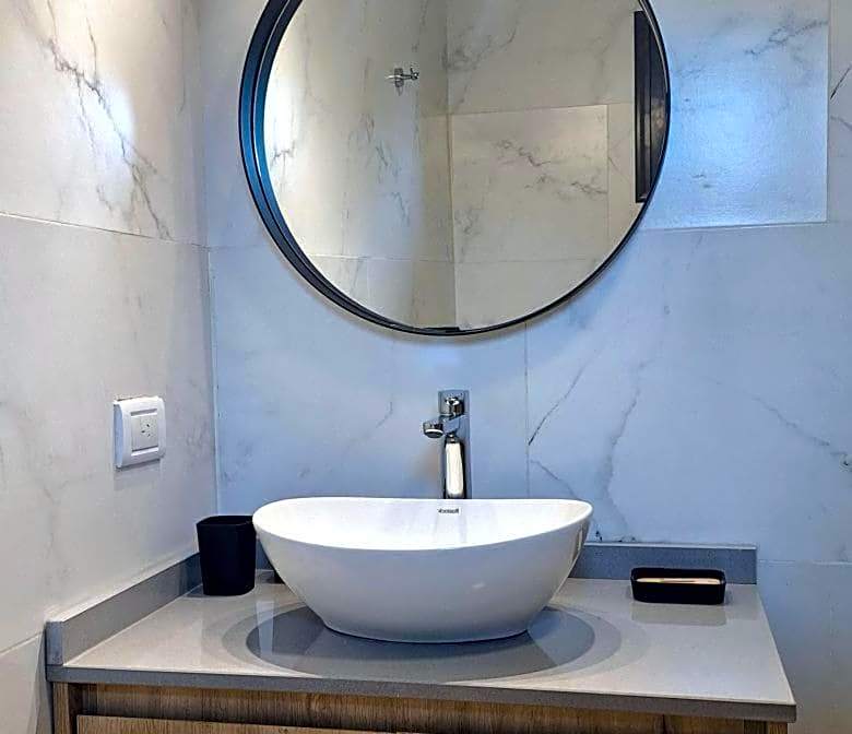 BlackStone Apart Boutique Hotel