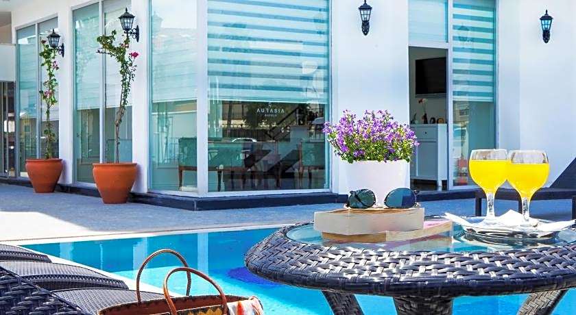 Aurasia Sea Side Hotel