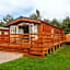 Angie's Haven, Superb 2 Bedroom Lodge with Hot Tub - Sleeps 6 - Felmoor Park
