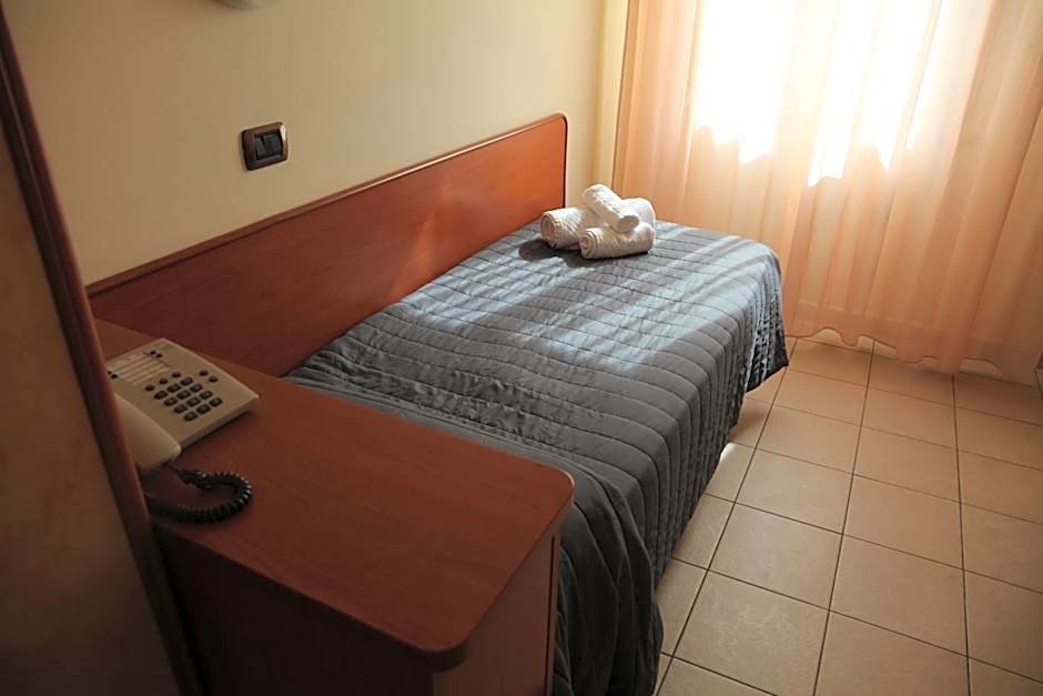 HOTEL VILLA MARIA