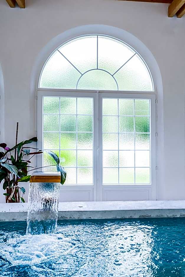 Secret d'Uzès - Le Duché - Piscine chauffée et Jacuzzi