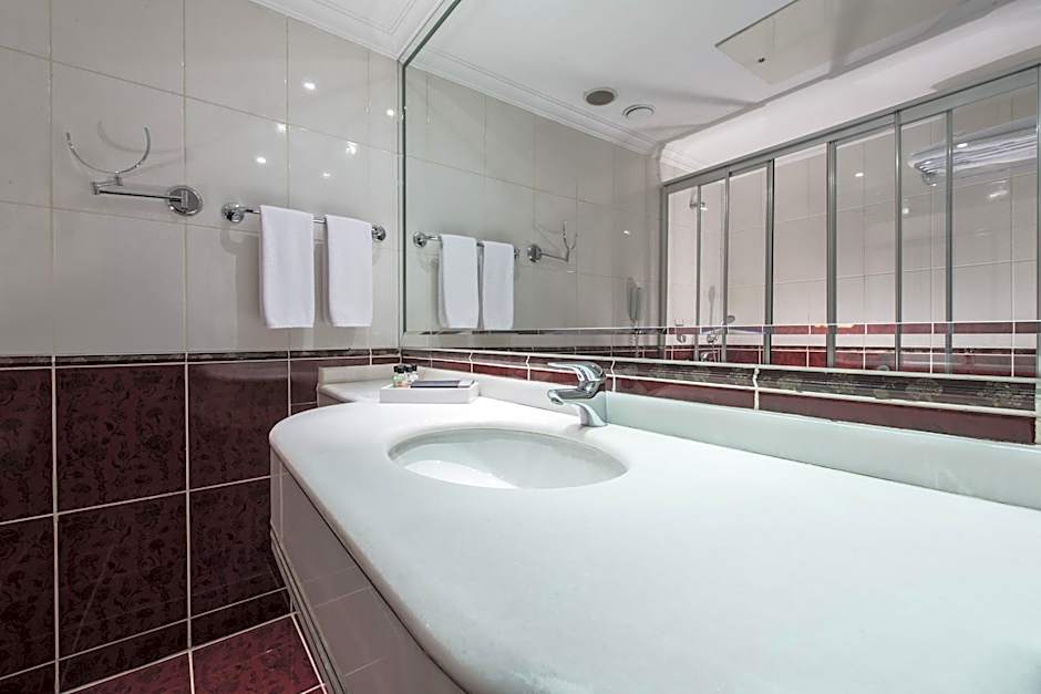 Akar International Hotel