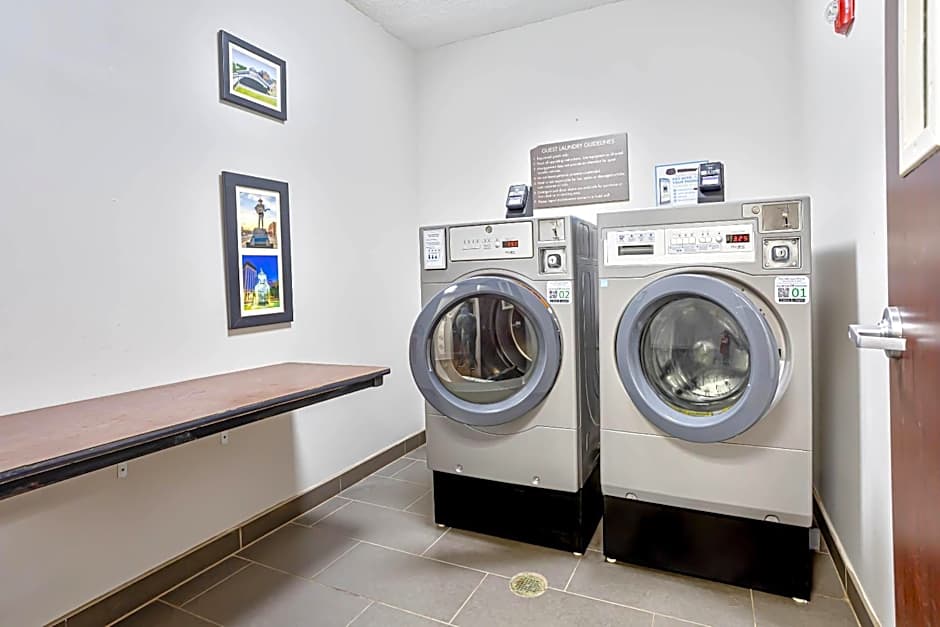 Comfort Inn & Suites Montgomery East Carmichael Rd