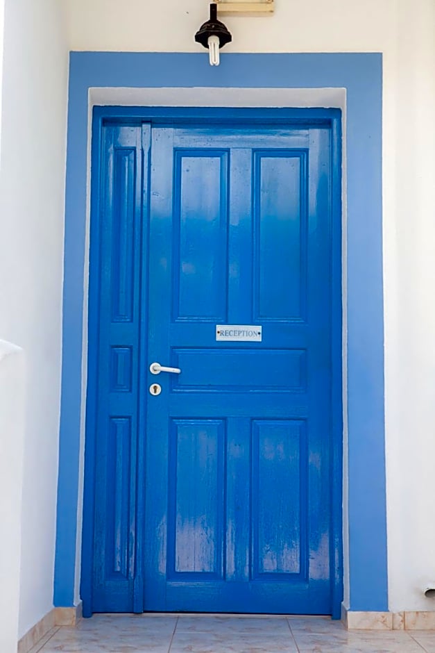 Vardes Hotel Studios