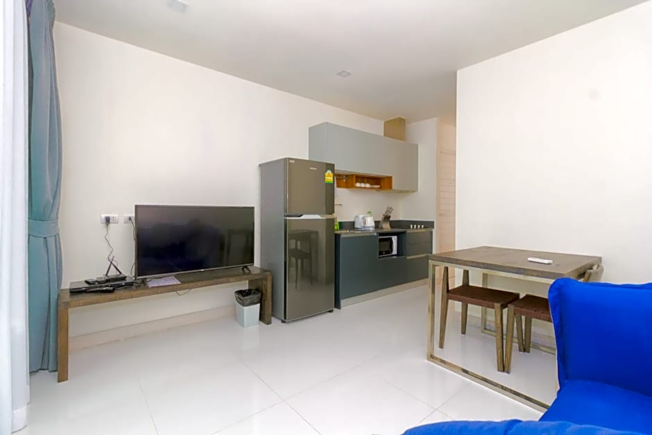 Hill Side Karon Kata Beach Condo