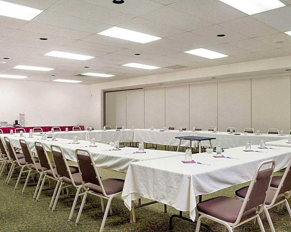 Quality Inn Bismarck I-94