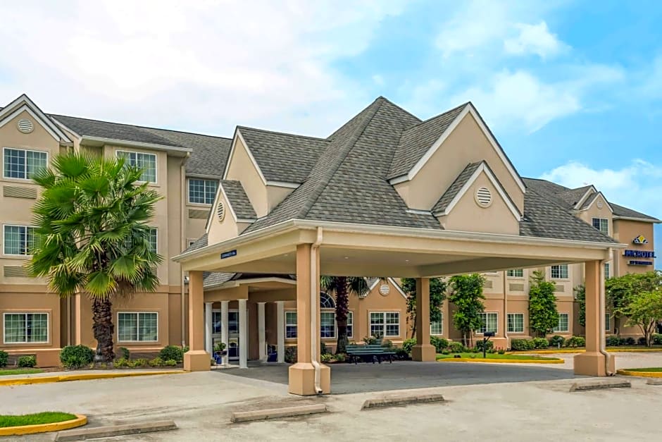 Microtel Inn & Suites by Wyndham of Houma