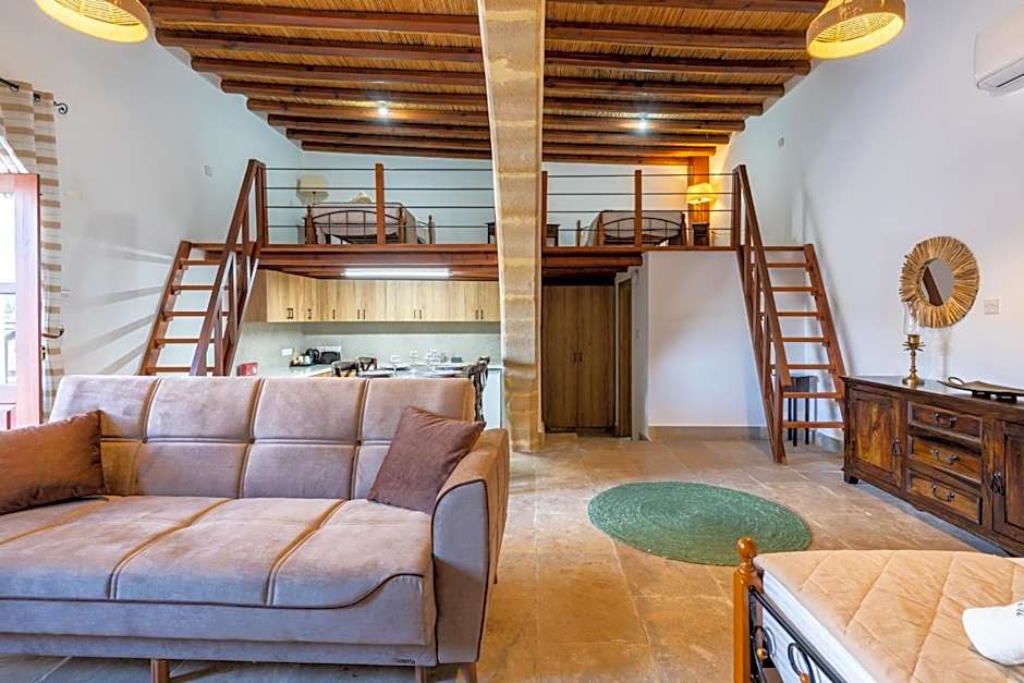 Stone Court Boutique Studios