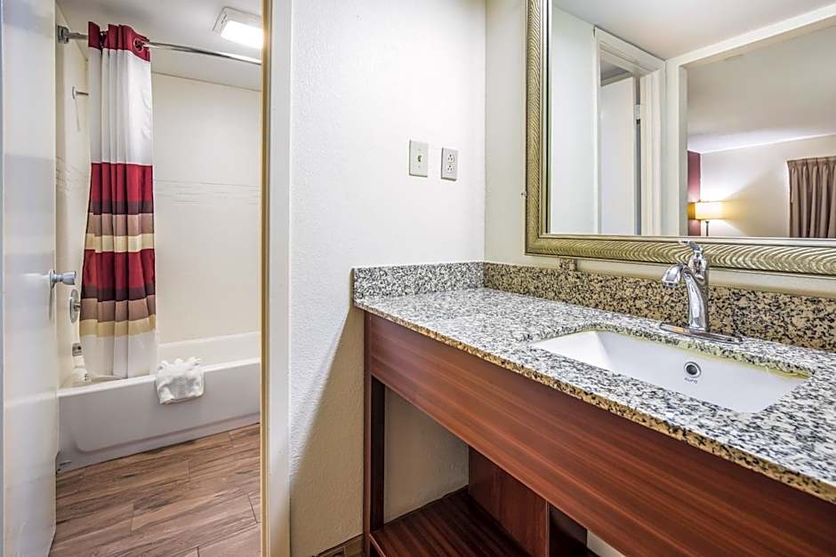 Red Roof Inn Caryville