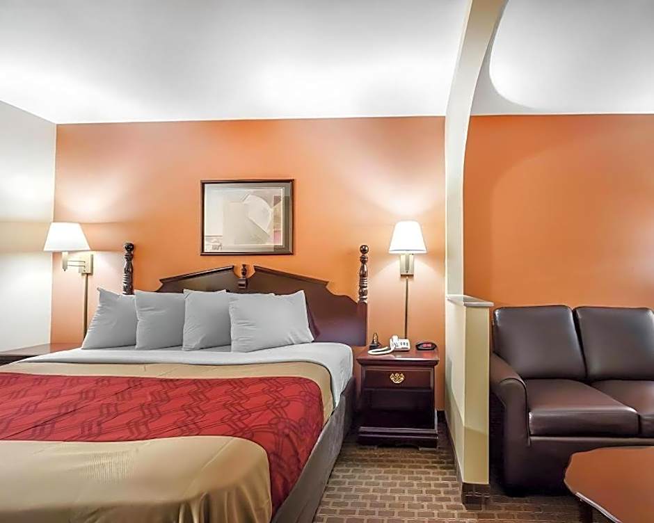 Econo Lodge Inn & Suites I-20, Exit 73