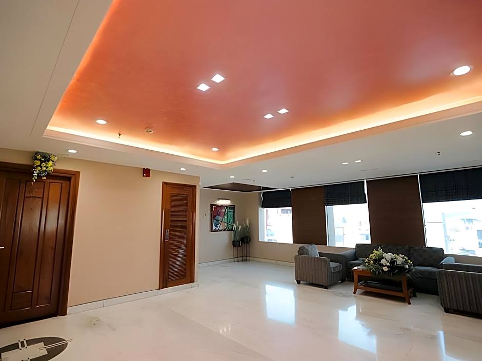 Hotel Saffron Leaf