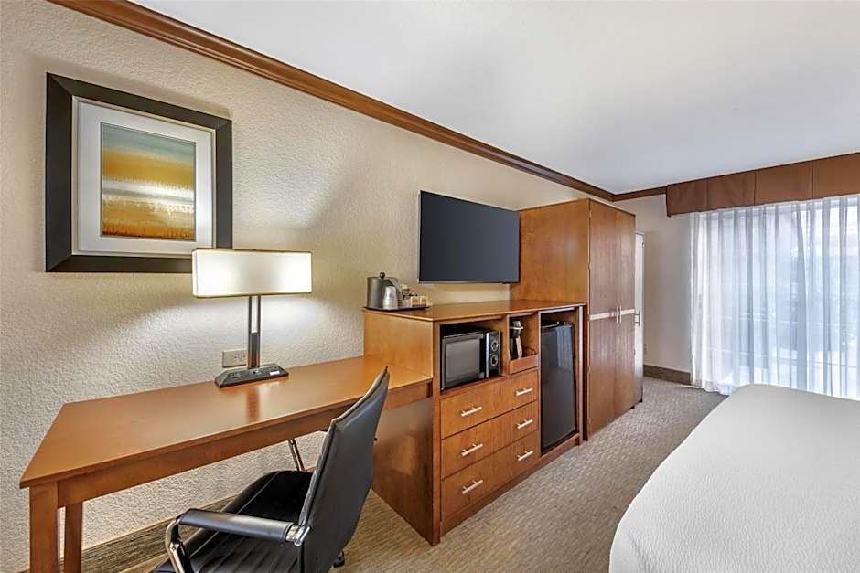 Best Western Plus Atrium Inn