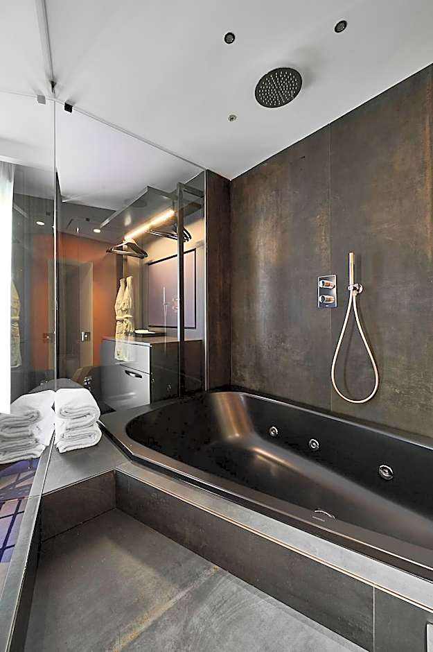 MyTALE Creative Academy Hotel