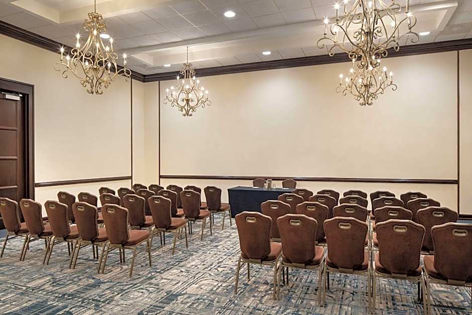 Embassy Suites by Hilton New Orleans